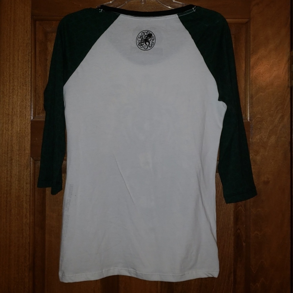 NWT Secret Artist Raglan Size M - Picture 2 of 4